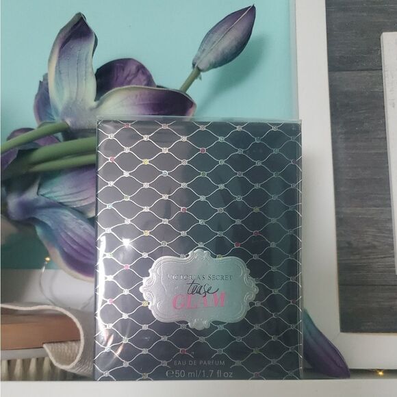 Victoria Secrets Tease Glam 1.7 oz - Picture 4 of 8
